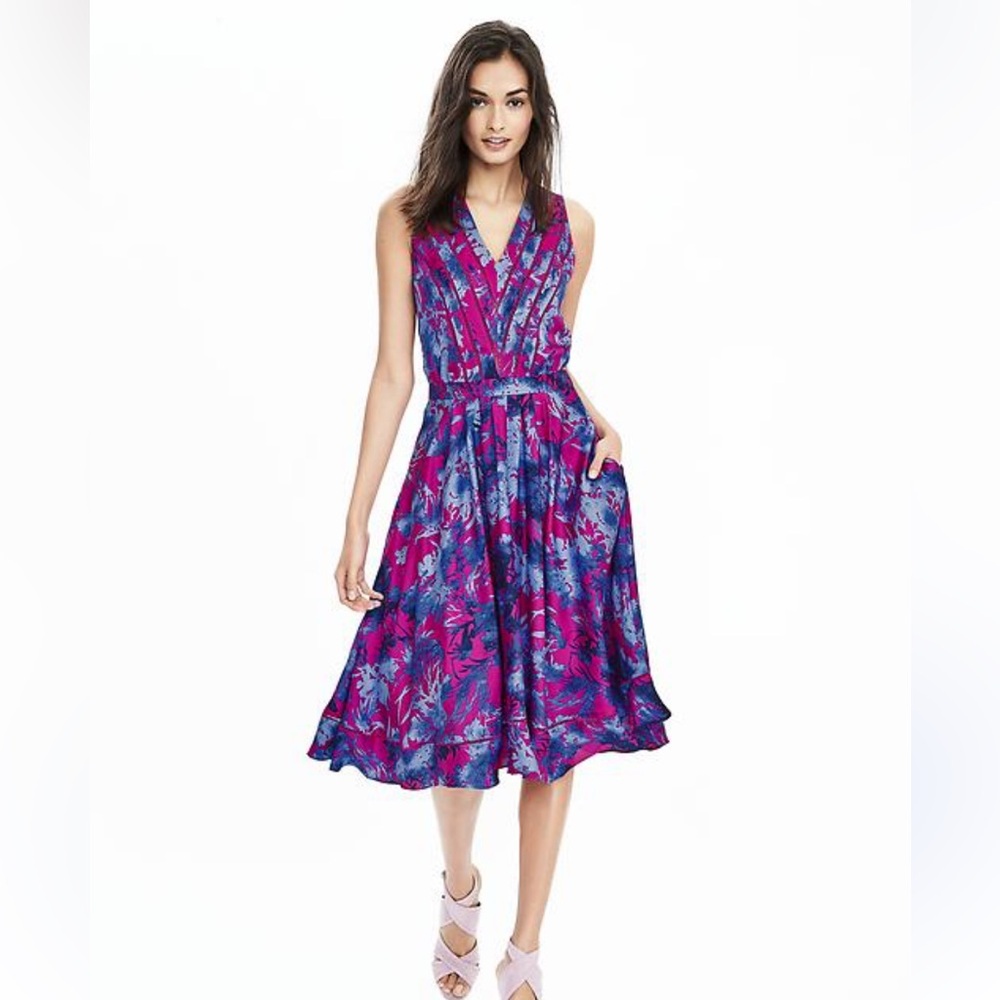 HTF Banana Republic Vee Floral Hot Pink Blue Flare V Neck Sleeveless dre…